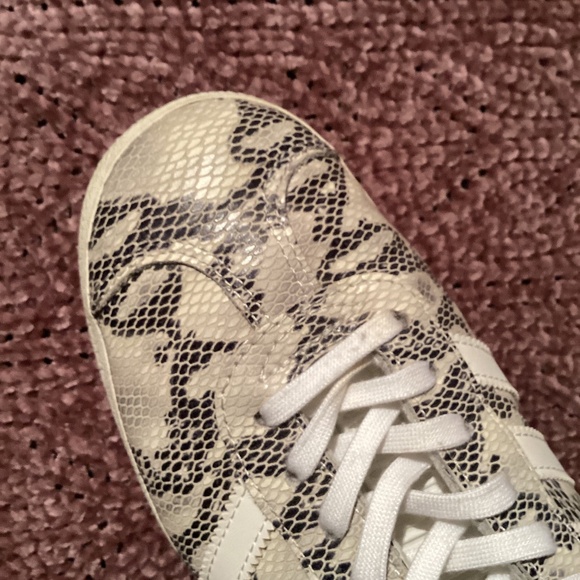 Adidas Gazelle Snakeskin Women’s Size 7 - Picture 9 of 12